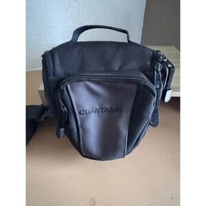 Quantaray Small Camera Bag Black 7"x3"x8"